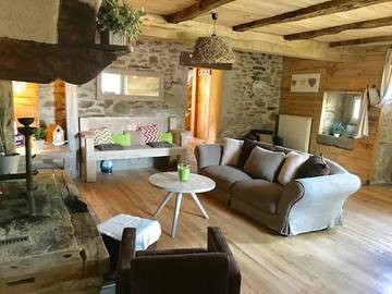 Gîte pour 6 personnes, avec vue et terrasse à Luc-la-Primaube