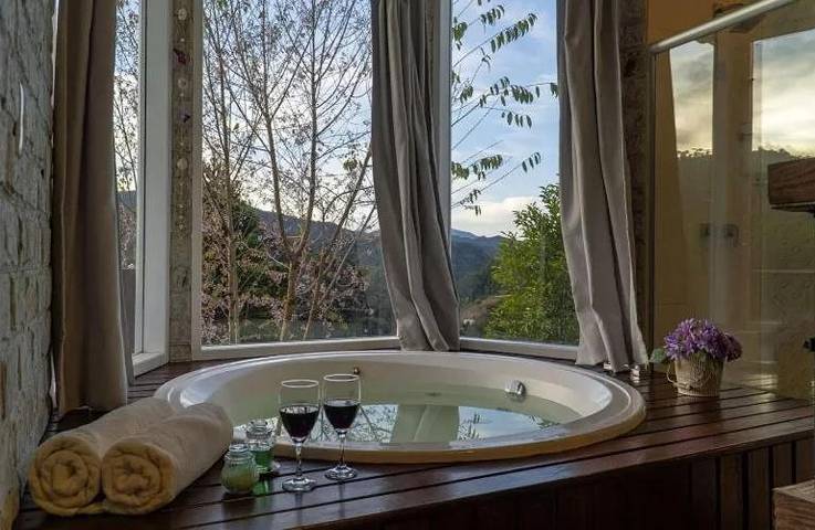 Hôtel pour 2 personnes, avec sauna et jardin ainsi que vue et piscine à Resende (Brasil) - 4