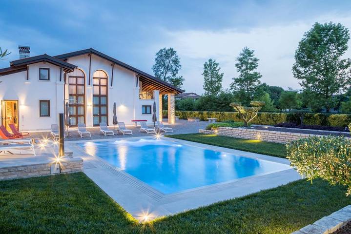 Bed and breakfast per 3 persone, con Terrazza e Giardino nonché Piscina e Panorama a Abano Terme