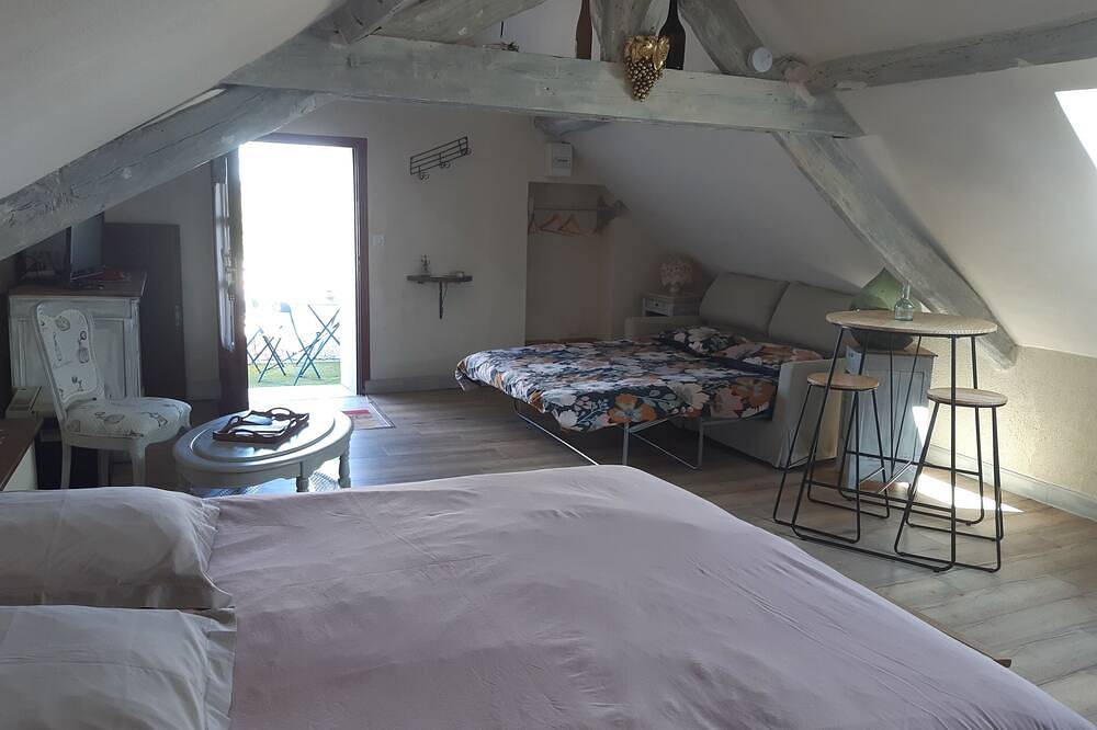 Chambre agréable pour une nuit en transit in Beaulieu-sur-Layon, Vallée de la Loire