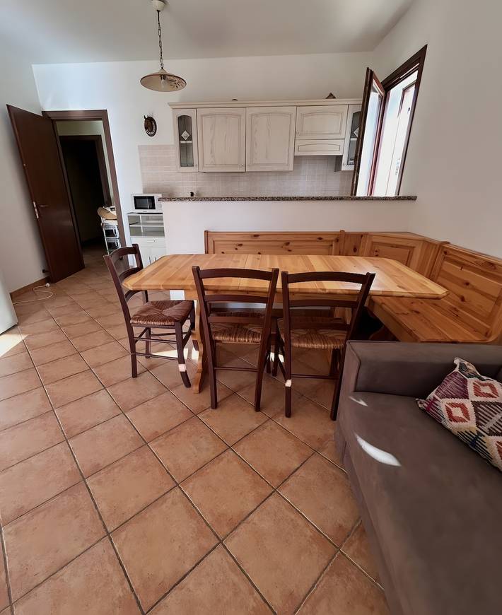 Gîte pour 4 personnes, avec jardin à Porto Pino - 3