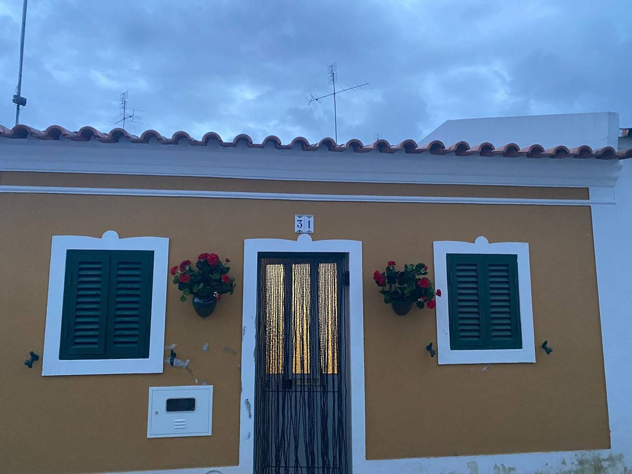 'Casinha Amarela' com Wi-Fi in Mora (Evora), Distrito de Évora