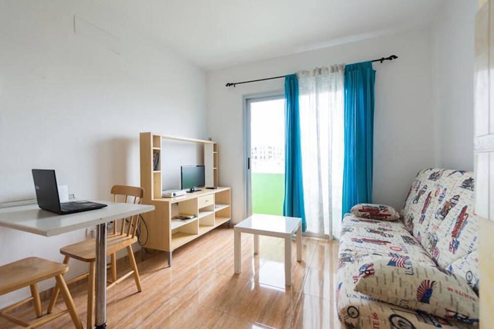 Entire apartment, 2A Apartment In Gran Canaria Faycan in Vecindario, Santa Lucía de Tirajana