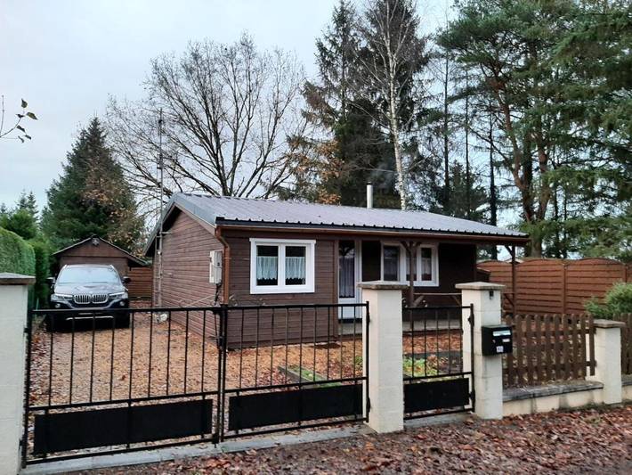 Chalet pour 4 personnes, avec Terrasse et Jardin dans Resteigne