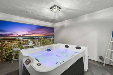 Vacation Rental for 8 Guests in San Diego, San Diego County, Picture 1