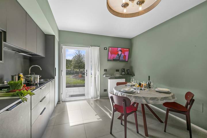 Appartamento intero, Villa Al Fiume - Oasi Verde in Torbole sul Garda in Nago-Torbole, Prealpi Gardesane