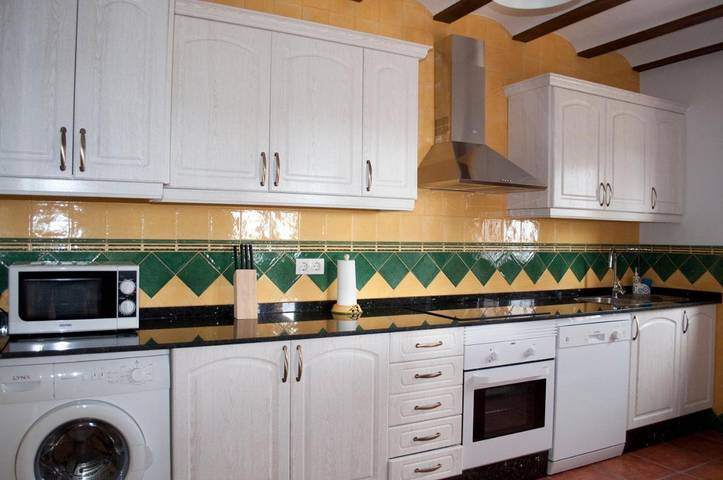 Casa de vacaciones para 20 personas, con jardín además de piscina y vistas en Sierras del Segura - 4