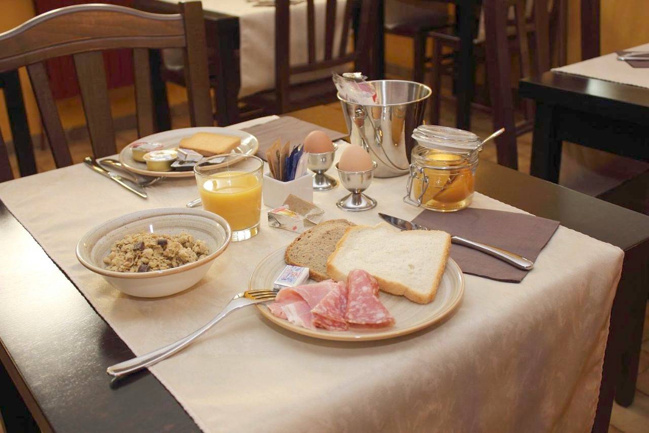 Albergo Hotel Giardino in Desio, Brianza