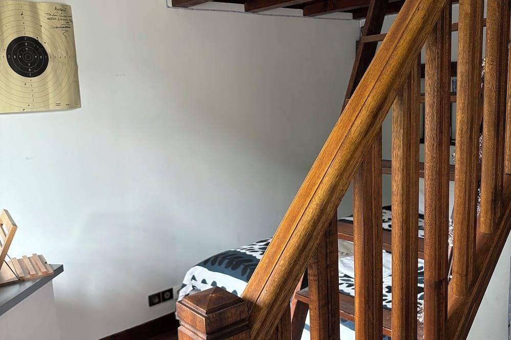 Grande Maison au Calme, Bien Placée Pour les Jo, Proche Transport et Paris in Nanterre, Hauts-de-Seine