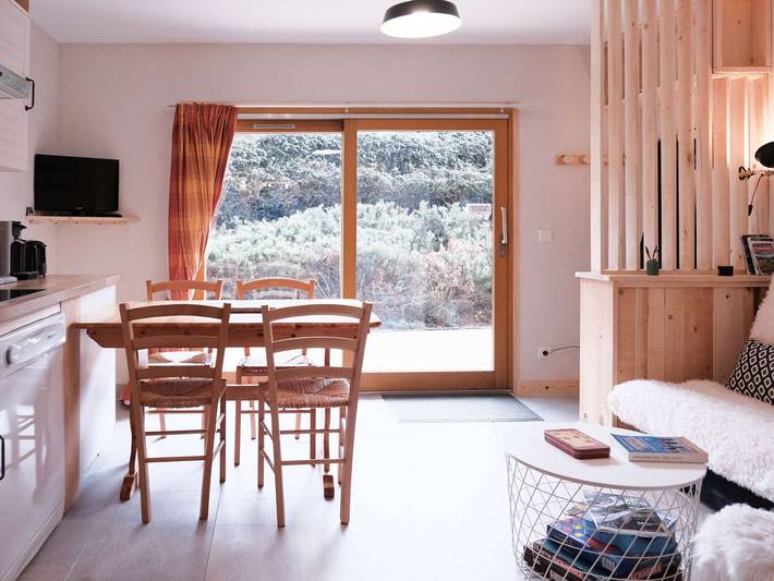 Location de vacances pour 4 personnes, avec Terrasse et Piscine dans Arêches