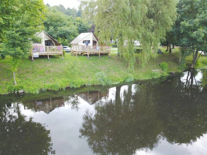 Camping pour 2 personnes, avec Terrasse et Jardin en Charente
