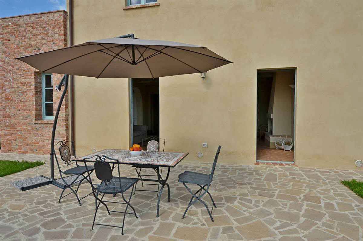 Geheel vakantieappartement, Vakantiewoning met terras, airco en internet  in Trequanda, Provincie Siena