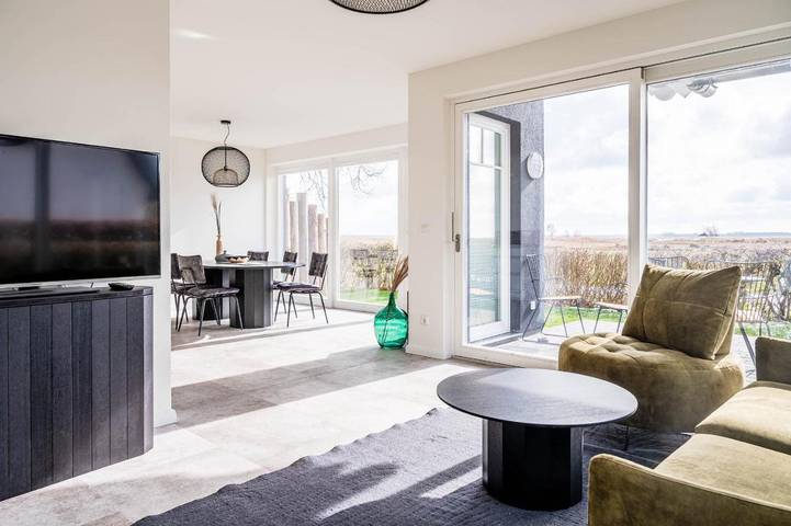 Ferienwohnung für 4 Personen, mit Terrasse, mit Haustier in Nationalpark Vorpommersche Boddenlandschaft - 2