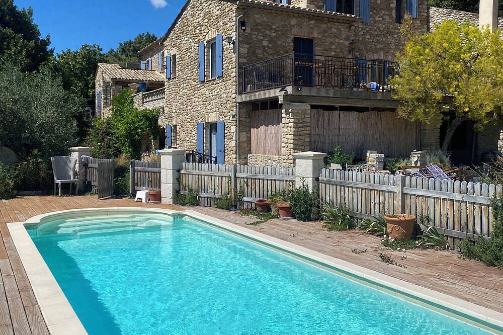 Grande villa avec piscine et vue dégagée, coucher de soleil spectaculaire ! in Venterol, Région de nyons