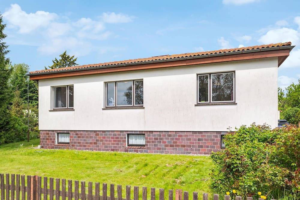 3 bedroom lovely home in Saal in Neuendorf (Bei Saal), Saal