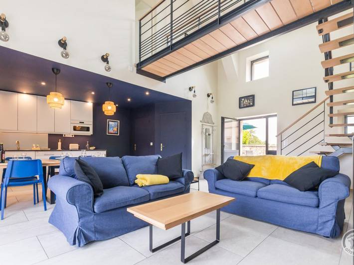 Gîte pour 5 personnes, avec jardin dans Montsenelle - 2