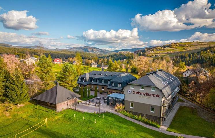 Hotel dla 2 osób, z jacuzzi i ogród oraz basen i sauna w Istebna