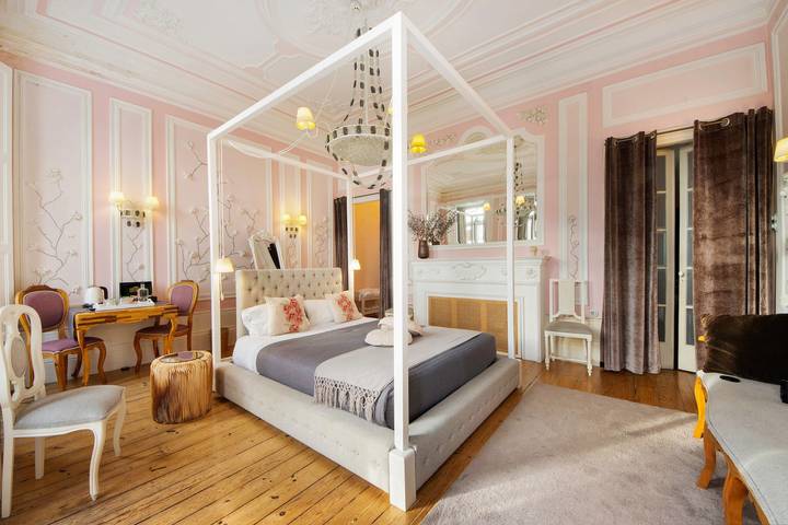 Quarto 'Victória' com Jardim Partilhado, Wi-Fi e Ar Condicionado in Massarelos, Lordelo do Ouro e Massarelos