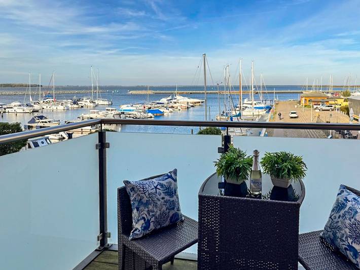 Ferienwohnung für 3 Personen, mit Seeblick und Ausblick sowie Balkon in Barth - 2