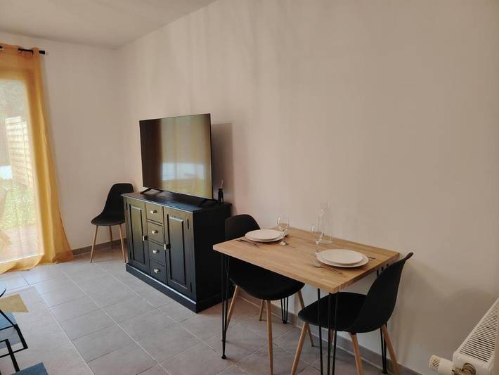 Location de vacances pour 4 personnes, avec jardin et terrasse, animaux acceptés à La Rivière-Saint-Sauveur - 4