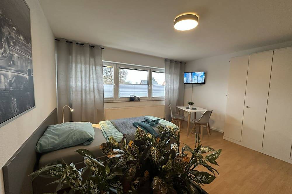 Ganze Wohnung, Gemütliche Monteur  Ferienwohnung 4 Personen ,2 Schlafzimmer, Küche, Bad ,Balkon in Hopsten, Münsterland