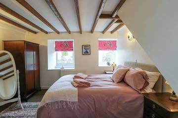 Cottage for 6 People in Menai Bridge, Isle of Anglesey, Photo 1