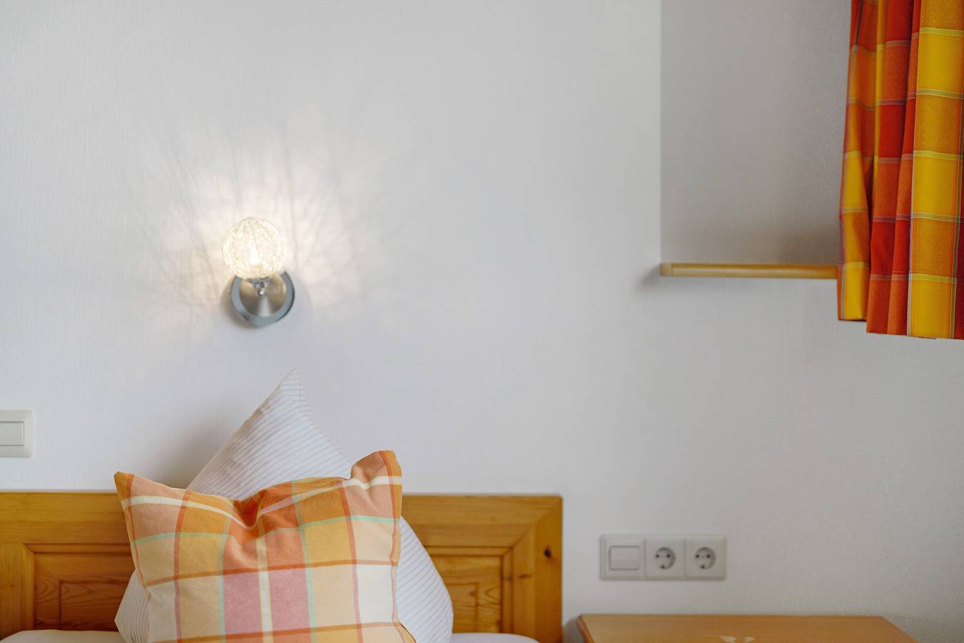 Zimmer 'Deluxezimmer 2' mit Bergblick, Gemeinschaftsterrasse und Wi-Fi in Glottertal, Südschwarzwald