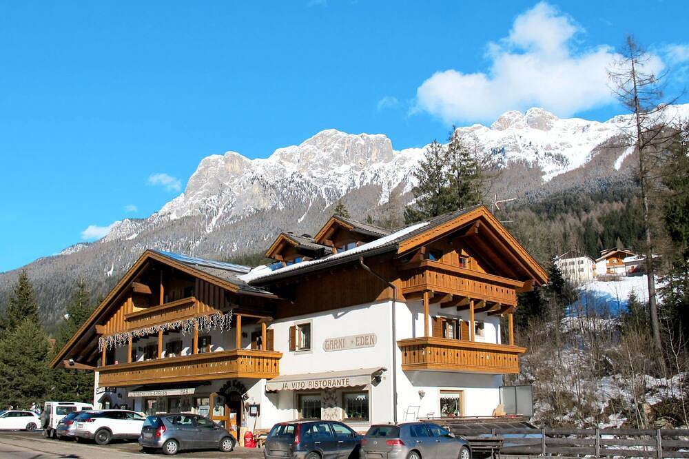 Appartamento intero, Garni Eden by Interhome in Soraga, Dolomiti Superski