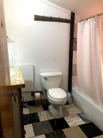 Log Cabin for 16 Guests in Ohio, USA, Picture 3