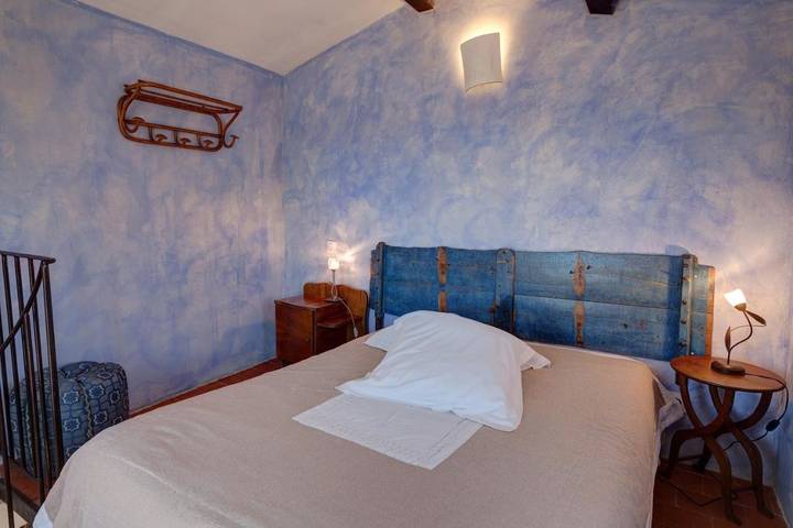 Chambre d’hôte pour 2 personnes, avec terrasse ainsi que jardin et piscine, animaux acceptés à Saint-Cyr-sur-Mer - 4