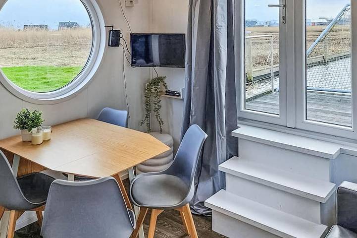 Tolles Schiff mit 2 Schlafzimmern in Aalsmeer in Leimuiden, Groene Hart