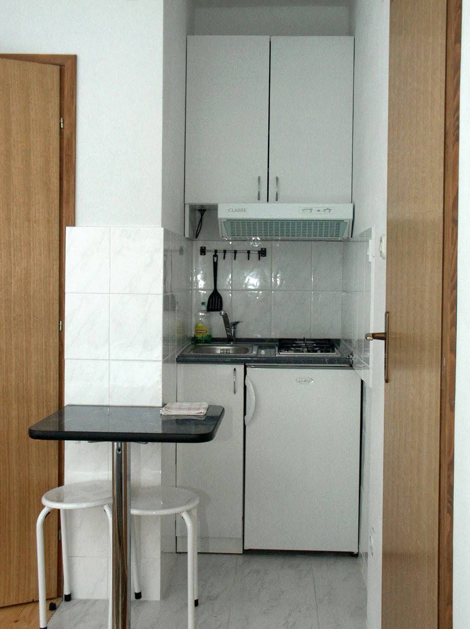 Entire apartment, Studio flat near beach Komiža, Vis As-2429-c in Komiza, Split-Dalmatia