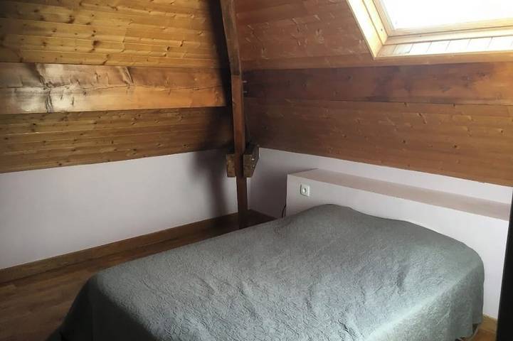 Location de vacances pour 14 personnes, avec jacuzzi et terrasse, animaux acceptés à Mont-Saint-Jean - 2