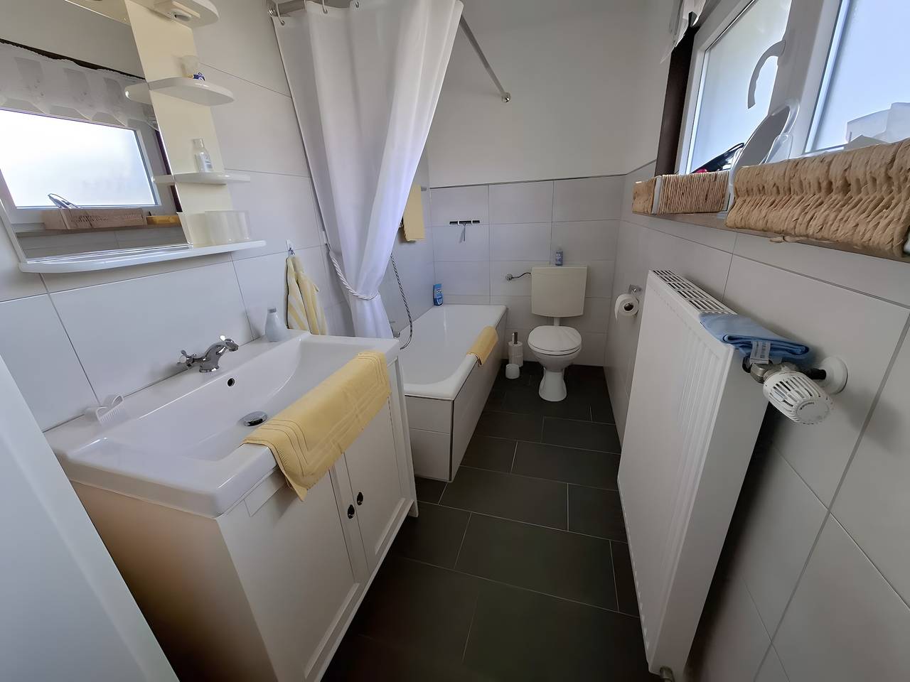 Ganze Wohnung, Apartment „Fewo Rossmann“ mit privater Terrasse und Wlan in Bad Bentheim, Landkreis Grafschaft Bentheim