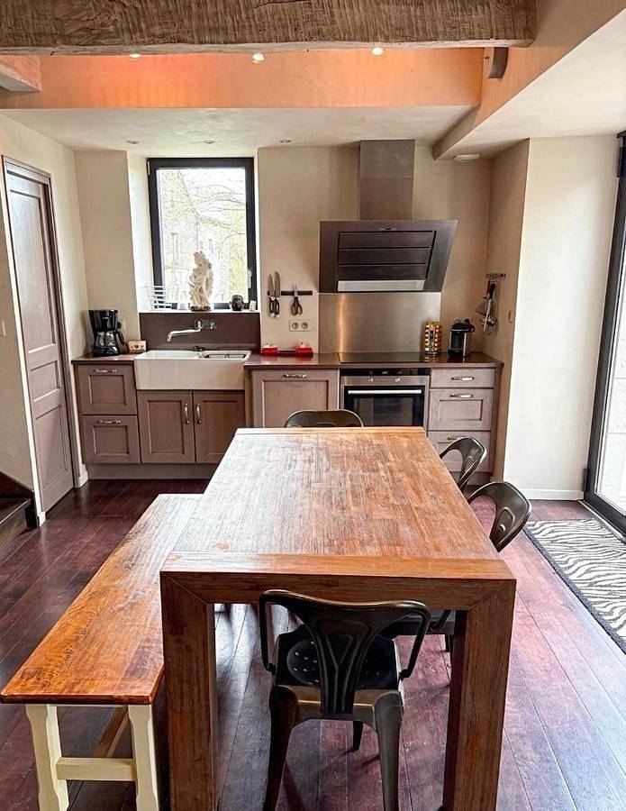 Location de vacances pour 6 personnes, avec terrasse ainsi que vue et jardin dans Coussergues - 2