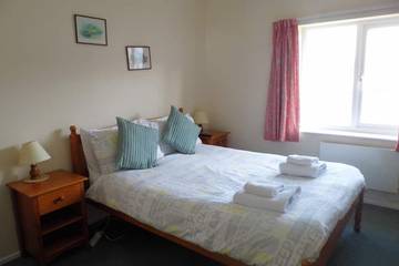 Log Cabin for 4 People in Wroxham, Norfolk, Photo 1