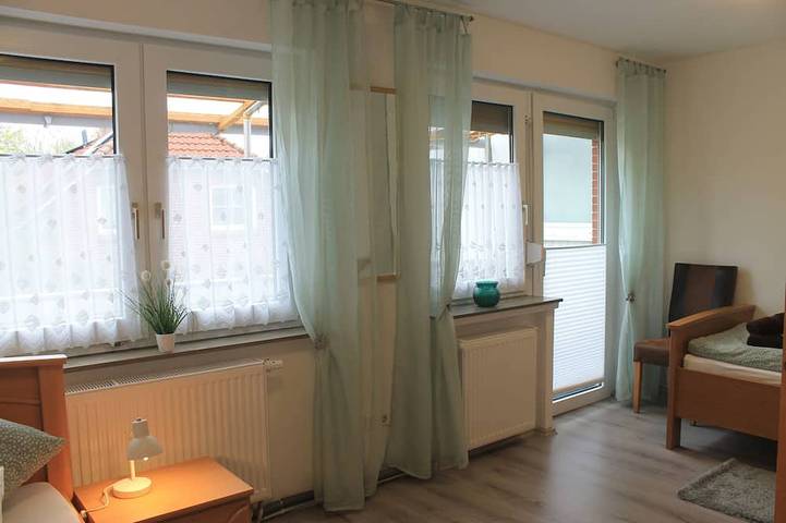 Ganze Wohnung, Ferienwohnung Ostersander - zentral zwischen Ihlow, Timmel, Aurich und Badeseen in Ihlow, Landkreis Aurich