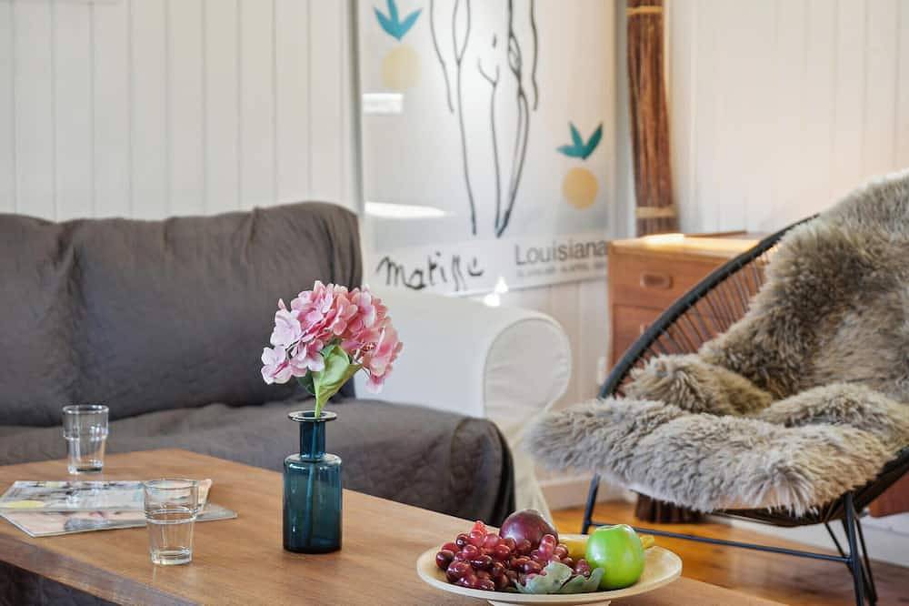 2 bedroom gorgeous home in Askeby in Swedish Baltic Sea