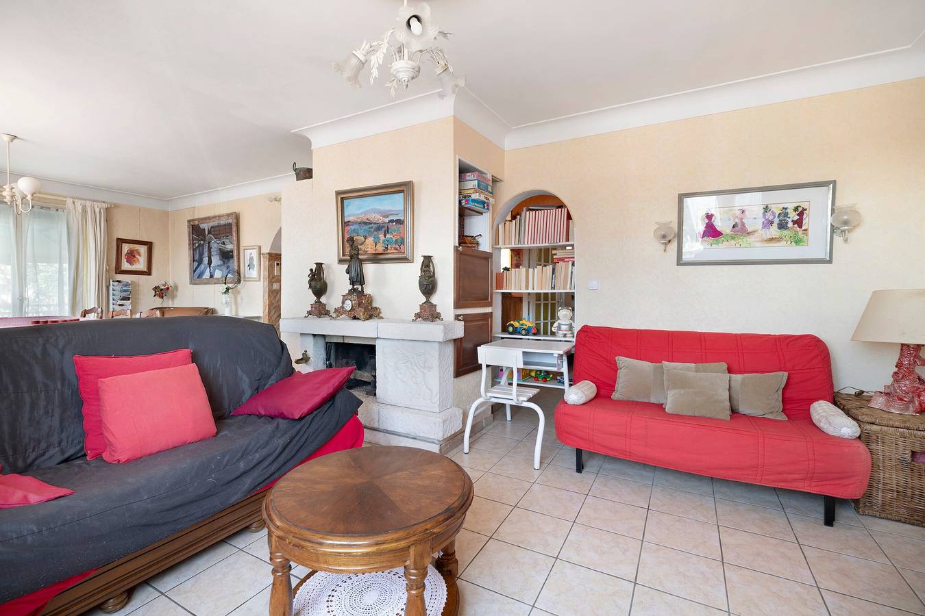 Gîte La Villa Vigneronne : maison de vacances avec piscine privée, Wi-Fi et climatisation in Castelginest, Toulouse et ses environs