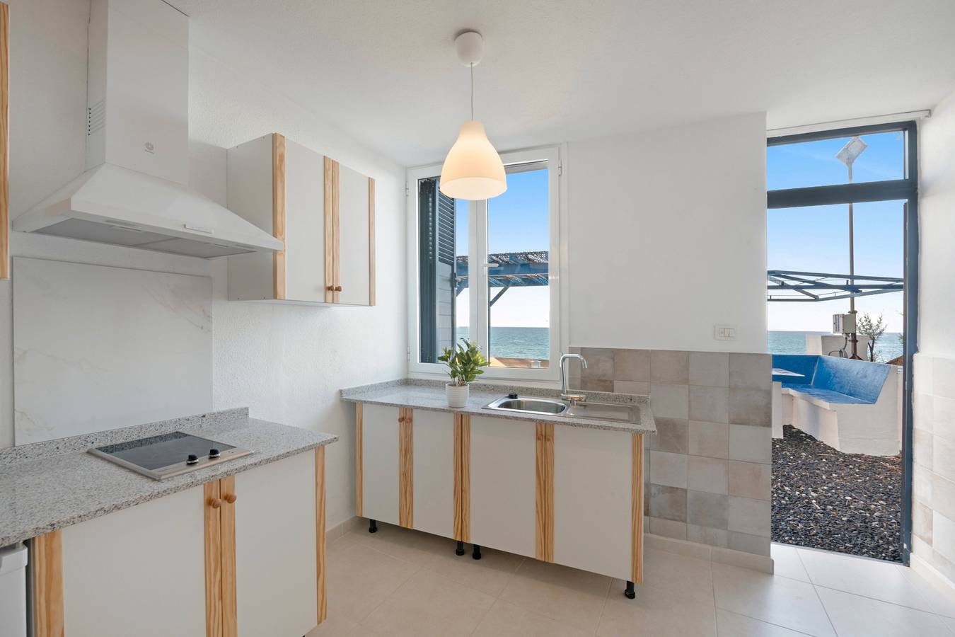 Ganze Wohnung, Ferienwohnung 'La Bayana - 1' mit Meerblick, Gemeinschaftspool und Wi-Fi in Puerto Naos, Los Llanos de Aridane