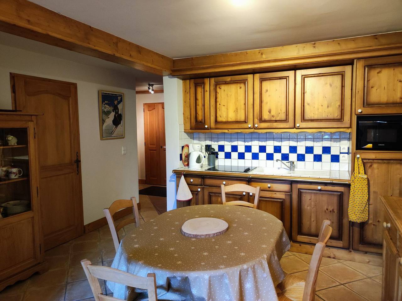 Geheel appartement, Spacious 3-room, 6 pers, quiet, balcony, parking, ski locker, shuttle at 150m in Les Carroz, Arâches-la-Frasse