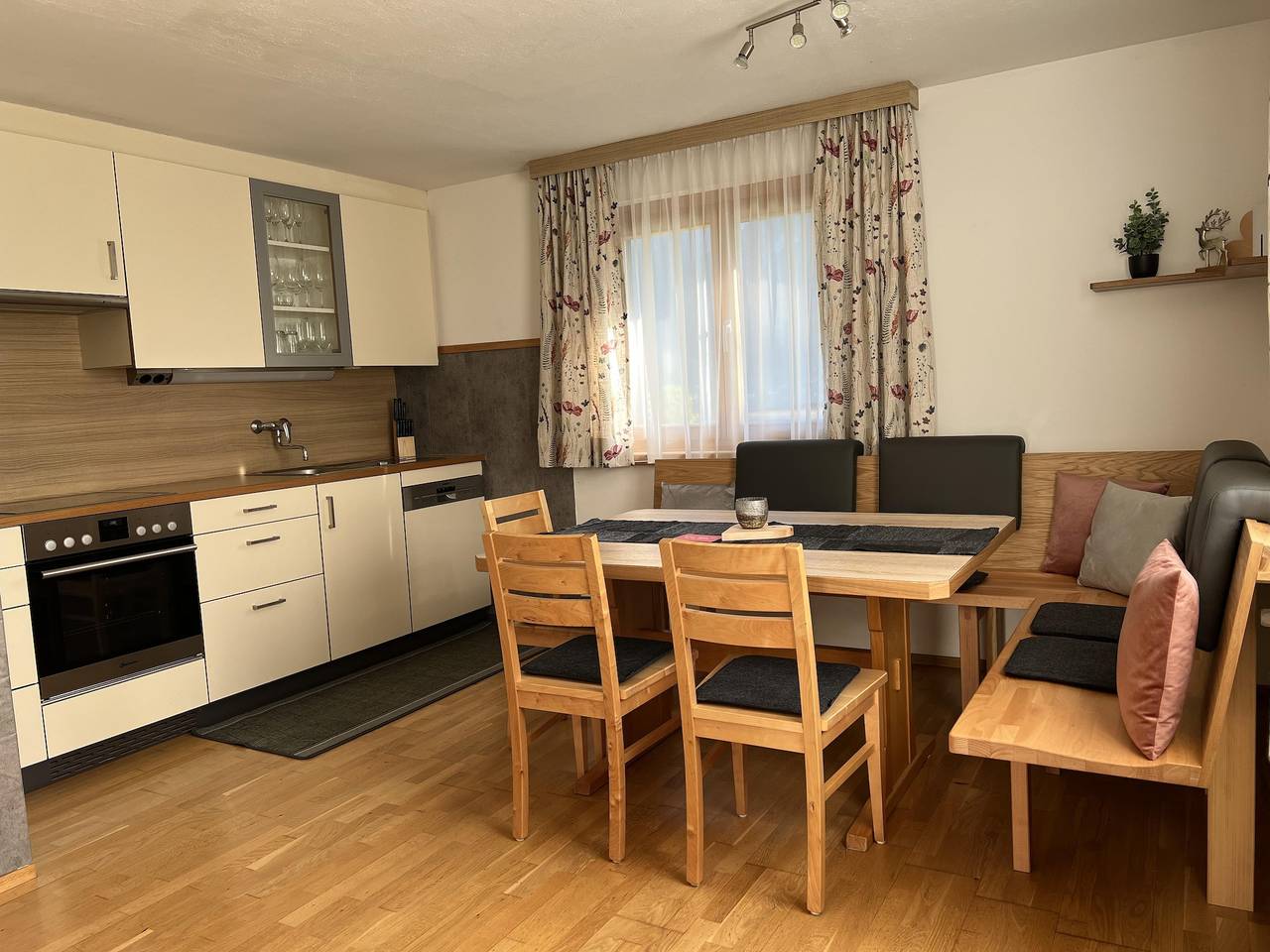 Ganze Ferienwohnung, Appartement Ganeu in Rätikon Gebirgsgruppe, Vandans