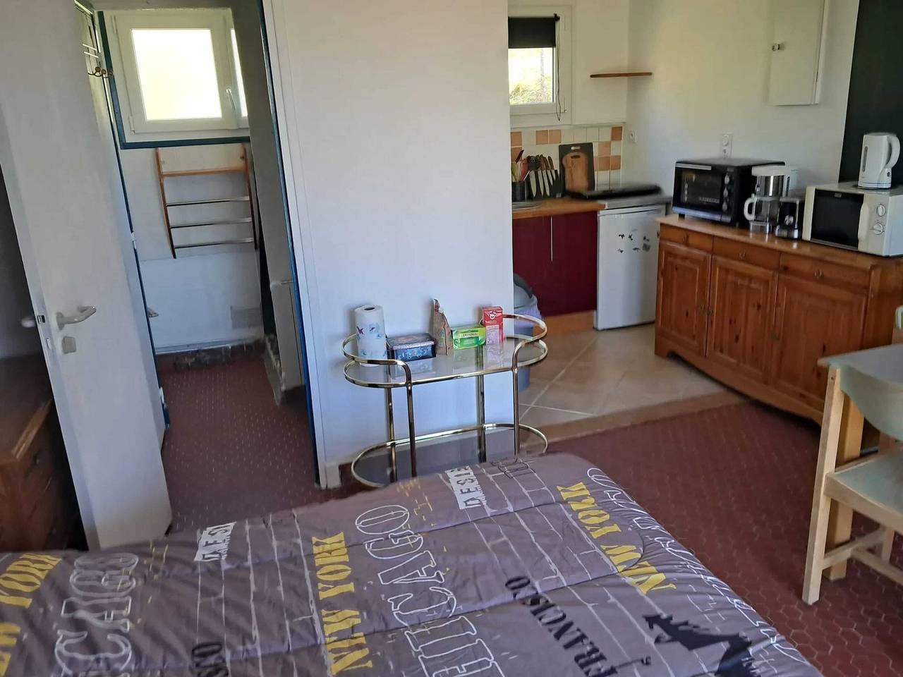 Studio entier, Studio charmant à Treignac avec terrasse de 22 m² in Treignac, Région de Tulle