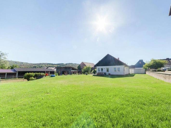 Ferienhaus für 4 Personen, mit Terrasse und Garten in Jesberg