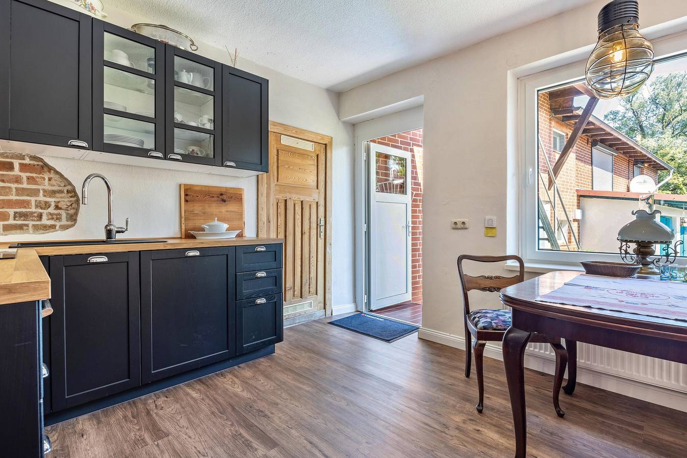 Entire apartment, Little Happiness Apartment by the Water with Private Garden, Terrace, and Wi-Fi in Lenzen (Elbe), Prignitz