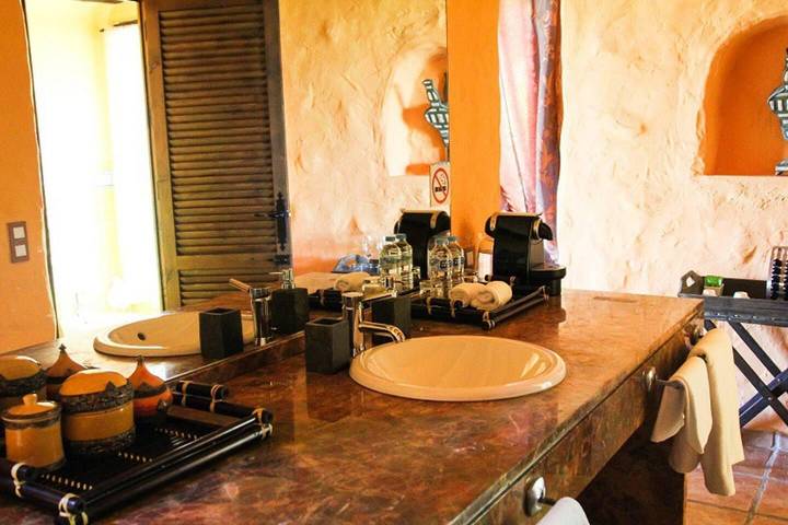 Ferienhaus für 2 Personen, mit Terrasse und Whirlpool sowie Garten und Pool in Casares - 4