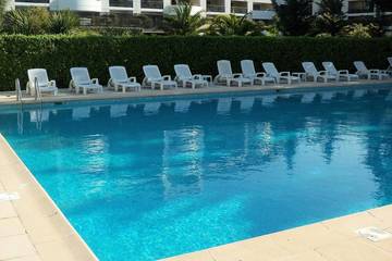 Gîte pour 4 personnes, avec balcon et piscine, animaux acceptés dans Port du Cros de cagnes