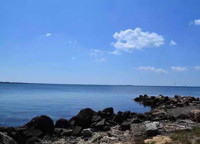 Habitat Nature 3 rooms 5 people in Montagnac, Côte d'Améthyste