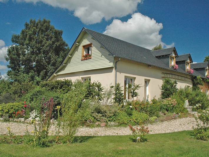 Gîte pour 4 personnes, avec terrasse ainsi que sauna et jardin dans Vatteville-la-Rue