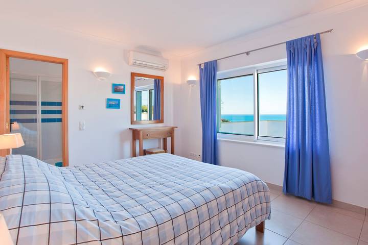 Ferienhaus für 10 Personen, mit Balkon und Garten in Lagoa - 4